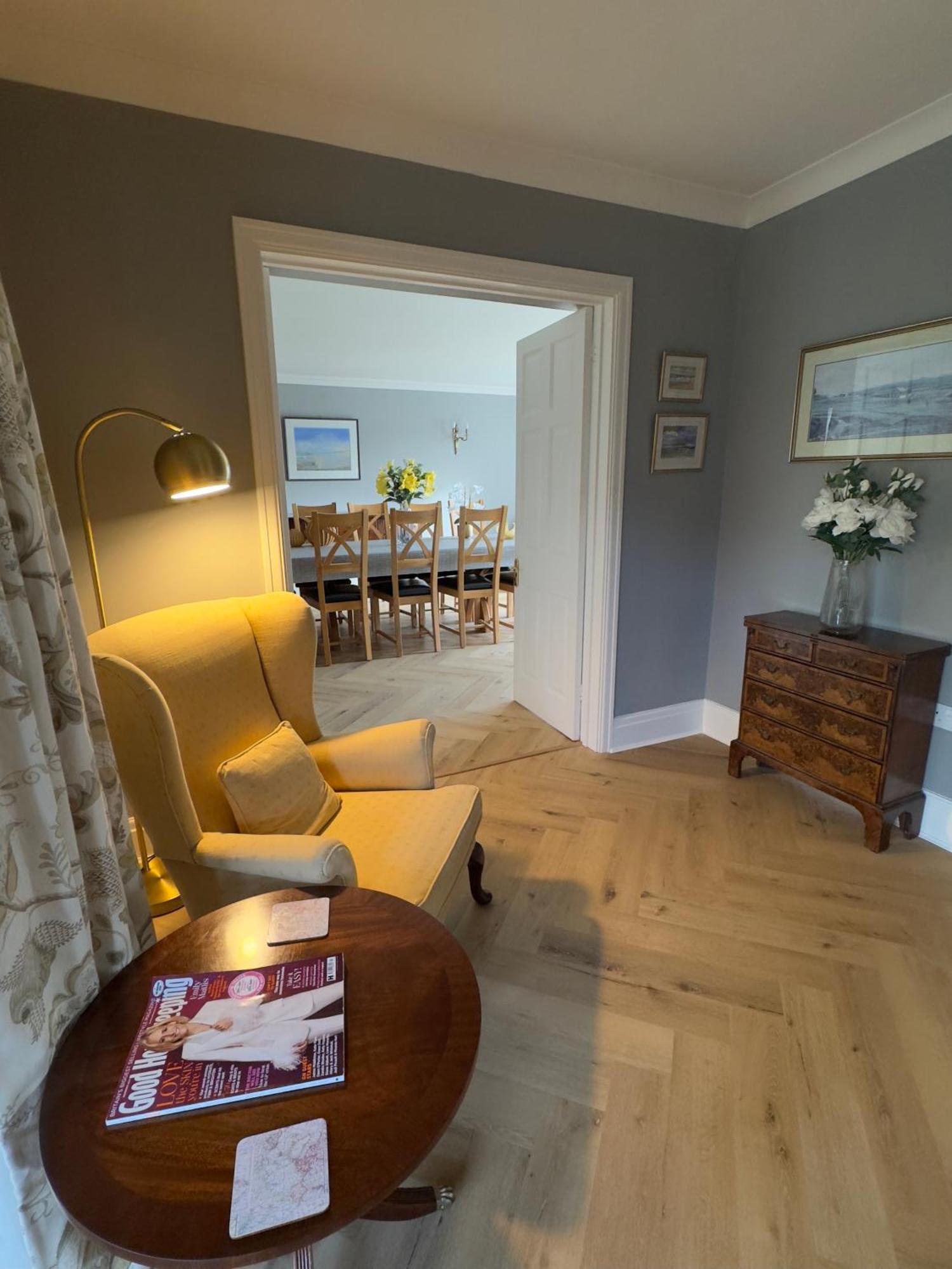 Vast, Elegant Home With Indoor Pool & Sauna Near Popular Golf Course Kington  Exterior foto